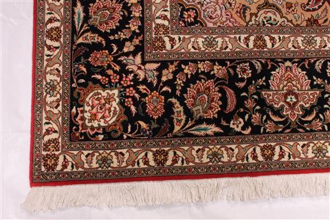 Tabriz Blue Hand Knotted 81 X 114 Area Rug 254-29223 Image 7