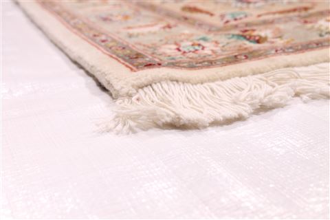 Tabriz Beige Hand Knotted 83 X 118 Area Rug 254-29224 Image 5