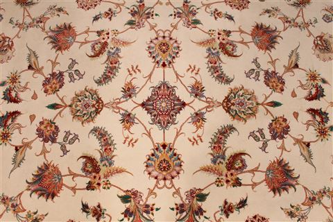 Tabriz Beige Hand Knotted 83 X 118 Area Rug 254-29224 Image 7