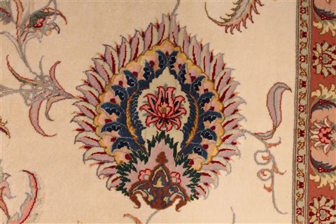Tabriz Beige Hand Knotted 84 X 117 Area Rug 254-29225 Image 1