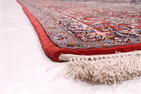 Isfahan Beige Hand Knotted 86 X 124 Area Rug 254-29231 Image 4