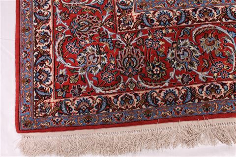 Isfahan Beige Hand Knotted 86 X 124 Area Rug 254-29231 Image 5