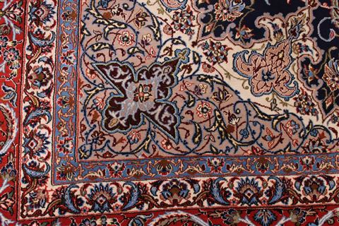 Isfahan Beige Hand Knotted 86 X 124 Area Rug 254-29231 Image 8
