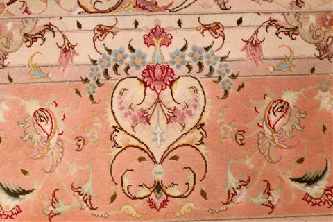 Tabriz Purple Hand Knotted 84 X 120 Area Rug 254-29234 Image 2