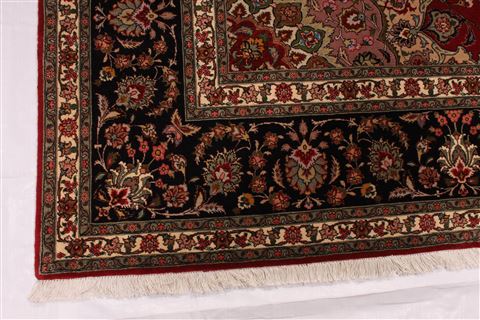 Tabriz Blue Hand Knotted 83 X 115 Area Rug 254-29235 Image 6