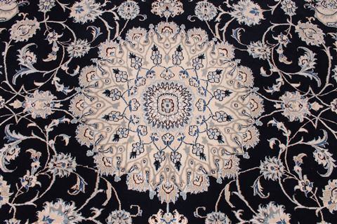 Nain Blue Hand Knotted 84 X 116 Area Rug 254-29237 Image 6