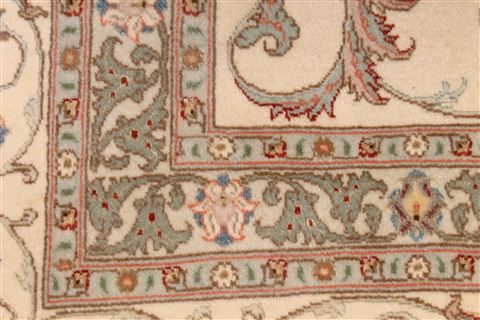 Tabriz Green Hand Knotted 82 X 113 Area Rug 254-29239 Image 2