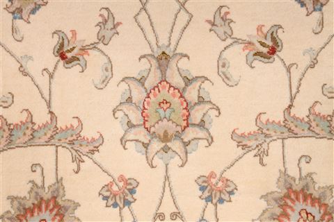 Tabriz Green Hand Knotted 82 X 113 Area Rug 254-29239 Image 3