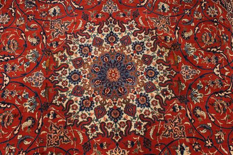 Isfahan Red Hand Knotted 85 X 122 Area Rug 254-29241 Image 6