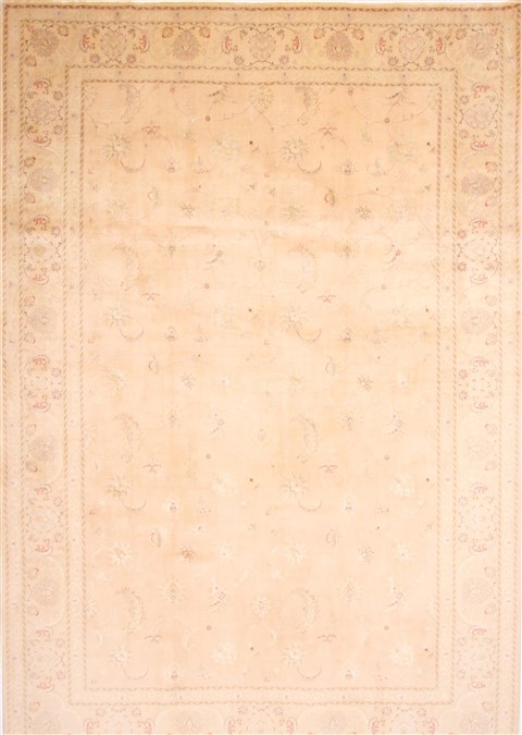 Tabriz Beige Hand Knotted 84 X 124 Area Rug 254-29242 Image 0