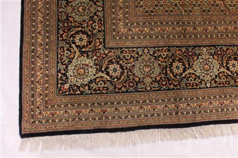 Mahi Beige Hand Knotted 83 X 116 Area Rug 254-29244 Image 6
