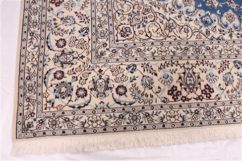 Nain Beige Hand Knotted 83 X 118 Area Rug 254-29246 Image 5