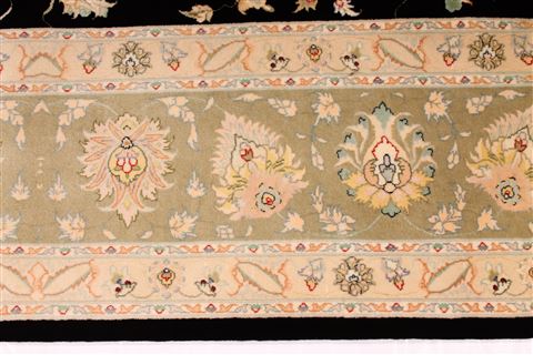 Tabriz Black Hand Knotted 83 X 114 Area Rug 254-29251 Image 8