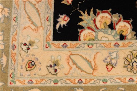 Tabriz Black Hand Knotted 83 X 114 Area Rug 254-29251 Image 9