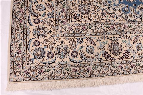 Nain Beige Hand Knotted 82 X 118 Area Rug 254-29252 Image 6