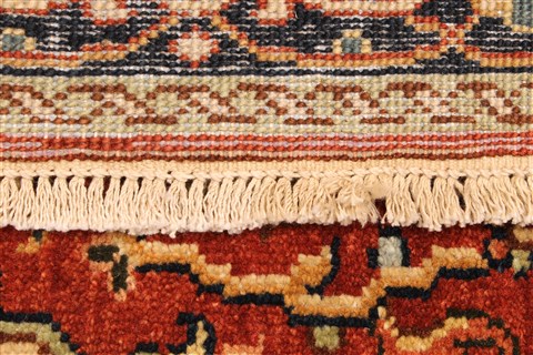 Serapi Beige Hand Knotted 27 X 40 Area Rug 250-29259 Image 4