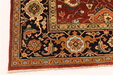 Serapi Red Hand Knotted 79 X 159 Area Rug 250-29271 Image 5