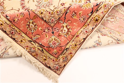 Tabriz Beige Hand Knotted 67 X 135 Area Rug 250-29283 Image 8