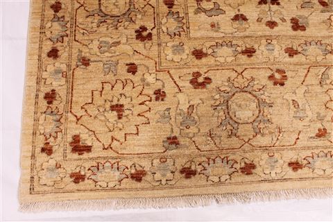 Tabriz Beige Hand Knotted 101 X 1310 Area Rug 254-29305 Image 7