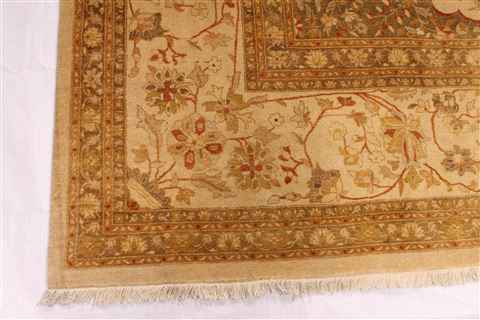 Haji Jalili Green Hand Knotted 103 X 135  Area Rug 254-29315 Image 6