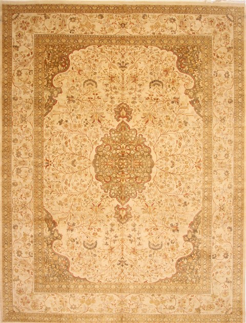 Haji Jalili Green Hand Knotted 103 X 135  Area Rug 254-29315 Image 0