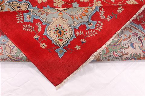 Kashan Red Hand Knotted 100 X 143 Area Rug 254-29318 Image 4