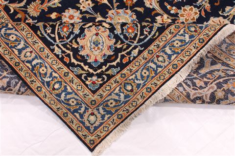 Kashan Beige Hand Knotted 100 X 140  Area Rug 254-29319 Image 4