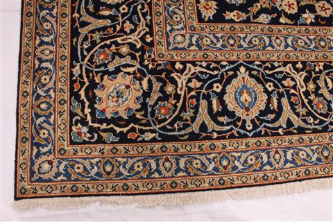 Kashan Beige Hand Knotted 100 X 140  Area Rug 254-29319 Image 6