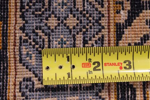 Kashan Beige Hand Knotted 94 X 133  Area Rug 254-29321 Image 4