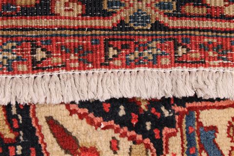 Heriz Red Hand Knotted 96 X 126 Area Rug 254-29327 Image 2