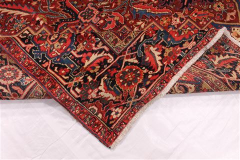 Heriz Red Hand Knotted 96 X 126 Area Rug 254-29327 Image 4
