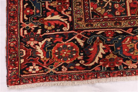 Heriz Red Hand Knotted 96 X 126 Area Rug 254-29327 Image 6