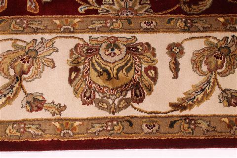 Mahal Beige Hand Knotted 81 X 101 Area Rug 254-29335 Image 4