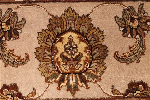 Mahal Beige Hand Knotted 81 X 101  Area Rug 254-29337 Image 4