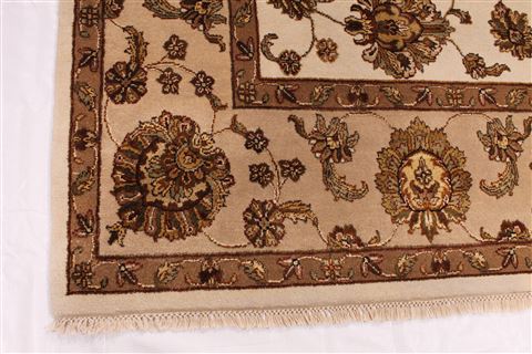 Mahal Beige Hand Knotted 81 X 101  Area Rug 254-29337 Image 6