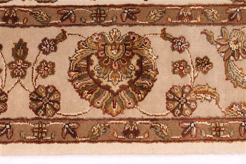 Mahal Beige Hand Knotted 81 X 101  Area Rug 254-29337 Image 8