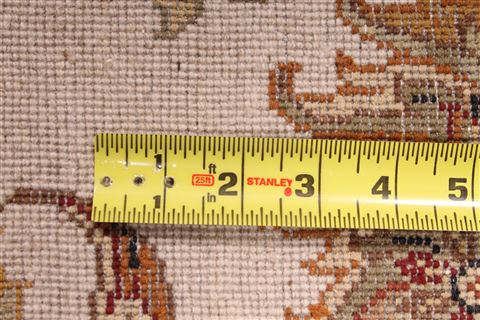 Mahal Beige Hand Knotted 80 X 101 Area Rug 254-29338 Image 3