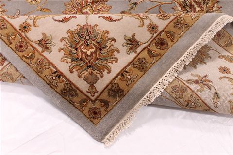 Mahal Beige Hand Knotted 80 X 101 Area Rug 254-29338 Image 4