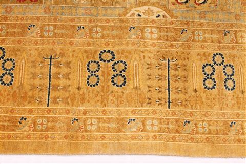 Bakhtiar Multicolor Hand Knotted 81 X 103 Area Rug 254-29339 Image 9