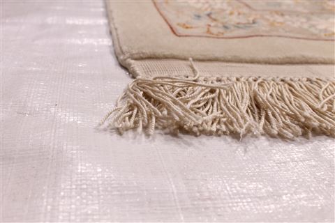 Tabriz Beige Hand Knotted 910 X 135 Area Rug 254-29342 Image 5