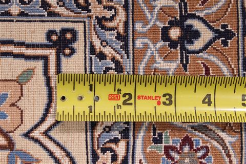 Nain Beige Hand Knotted 100 X 144 Area Rug 254-29355 Image 4