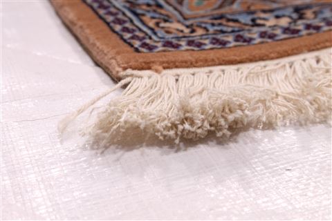 Nain Beige Hand Knotted 100 X 144 Area Rug 254-29355 Image 6