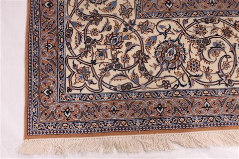 Nain Beige Hand Knotted 100 X 144 Area Rug 254-29355 Image 7