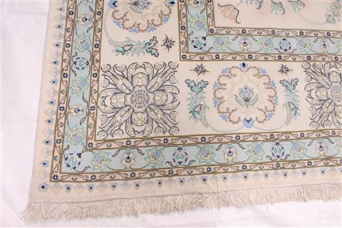 Tabriz White Hand Knotted 99 X 132 Area Rug 254-29363 Image 2