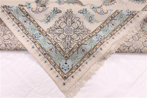 Tabriz White Hand Knotted 99 X 132 Area Rug 254-29363 Image 9