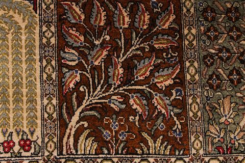 Qum Green Hand Knotted 99 X 132 Area Rug 254-29367 Image 7