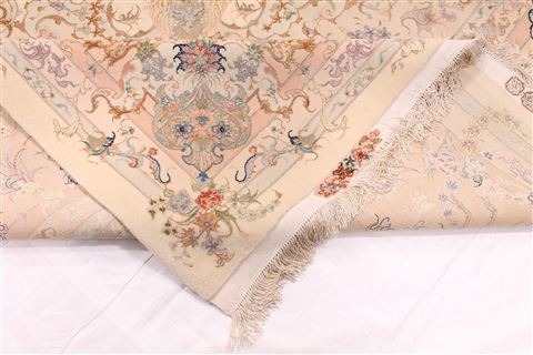 Tabriz Beige Hand Knotted 910 X 136 Area Rug 254-29368 Image 9