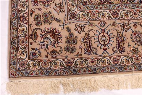 Isfahan Beige Hand Knotted 102 X 139 Area Rug 254-29371 Image 2