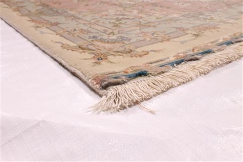 Tabriz Purple Hand Knotted 100 X 136 Area Rug 254-29372 Image 1