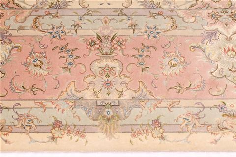 Tabriz Purple Hand Knotted 100 X 136 Area Rug 254-29372 Image 4
